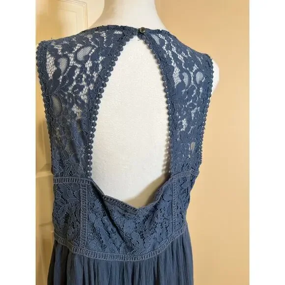 Abercrombie Lace and Chiffon Dress NWT Knee Length Dusty Blue Size Large - Picture 5 of 10